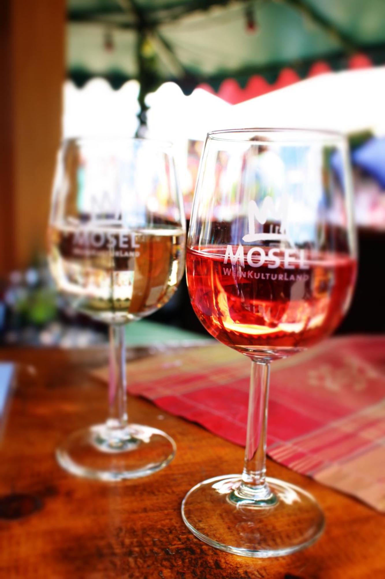 Johannishof Wein-Cafe & Gaestehaus Langsur 외부 사진