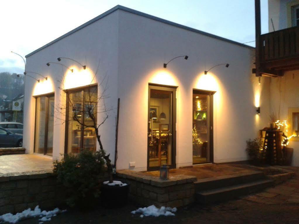 Johannishof Wein-Cafe & Gaestehaus Langsur 외부 사진
